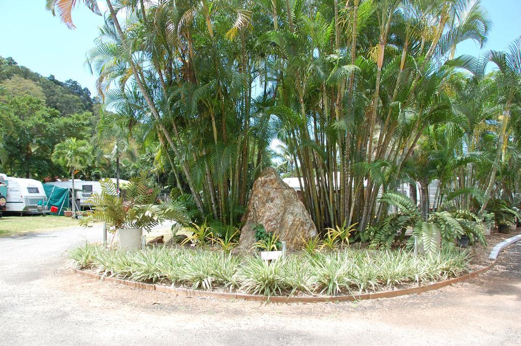 Отель Lake Placid Tourist Park Caravonica Экстерьер фото